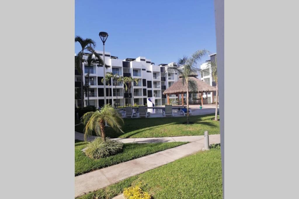 דירות Departamento De Lujo En Manzanillo, Planta Baja Frente A La Alberca מראה חיצוני תמונה