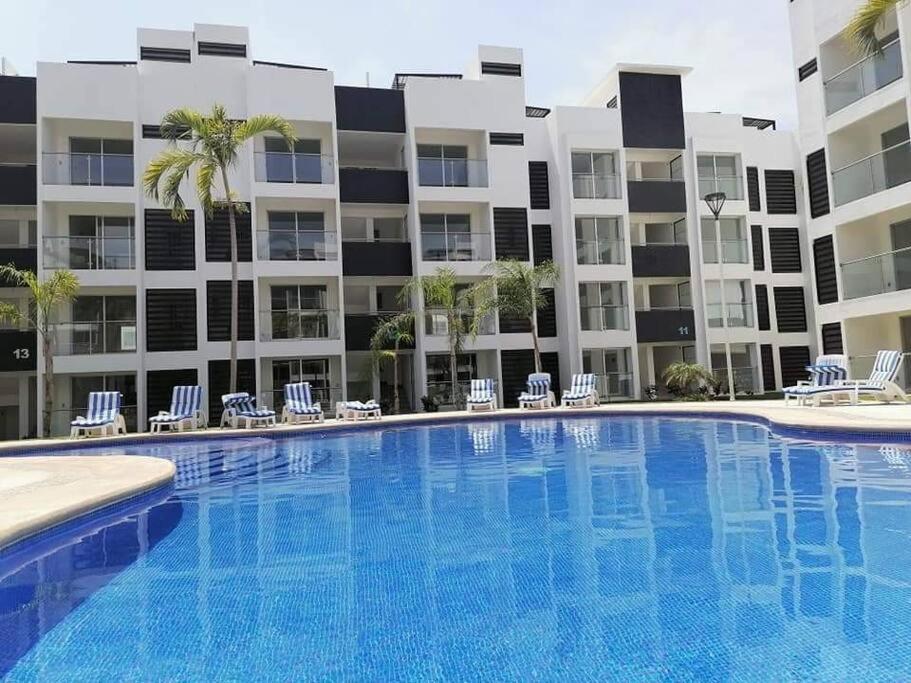 דירות Departamento De Lujo En Manzanillo, Planta Baja Frente A La Alberca מראה חיצוני תמונה