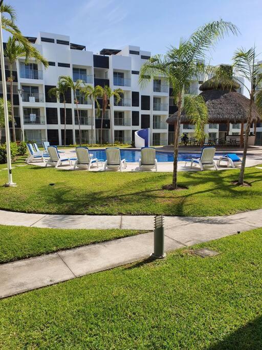 דירות Departamento De Lujo En Manzanillo, Planta Baja Frente A La Alberca מראה חיצוני תמונה